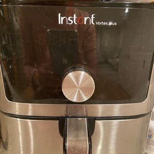 Instant Vortex Plus 4 Quart Air Fryer, Customizable Smart Cooking Programs
